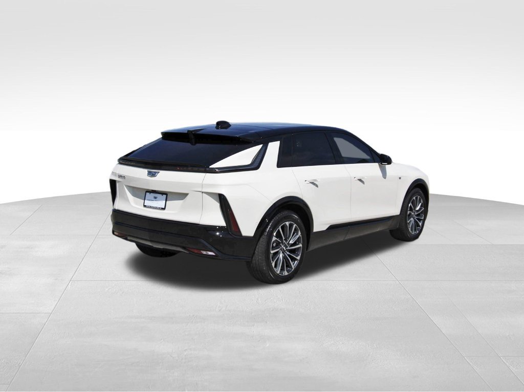 New 2027 Cadillac Vistiq Luxury AWD/4WD image 4