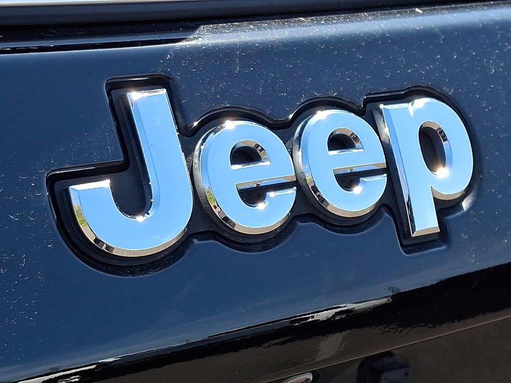 Used 2019 Jeep Compass Limited image 29