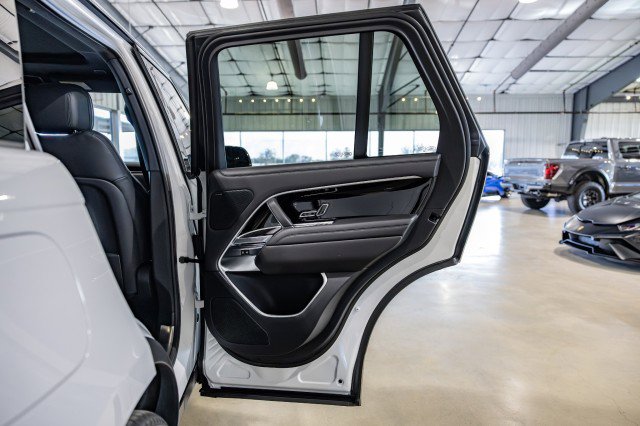 Used 2023 Land Rover Range Rover SE image 13