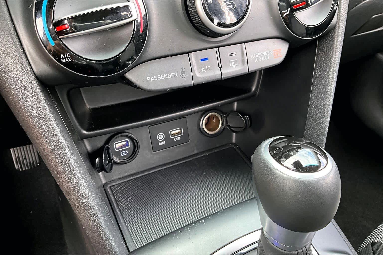 Used 2021 Hyundai Kona SEL FWD image 31
