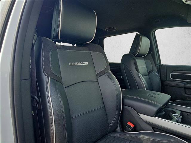 Used 2025 RAM 3500 Laramie AWD/4WD image 16