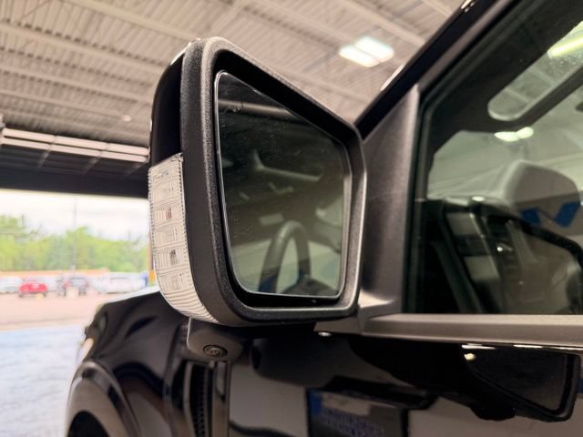 Used 2025 Ford F150 Lariat AWD/4WD image 15