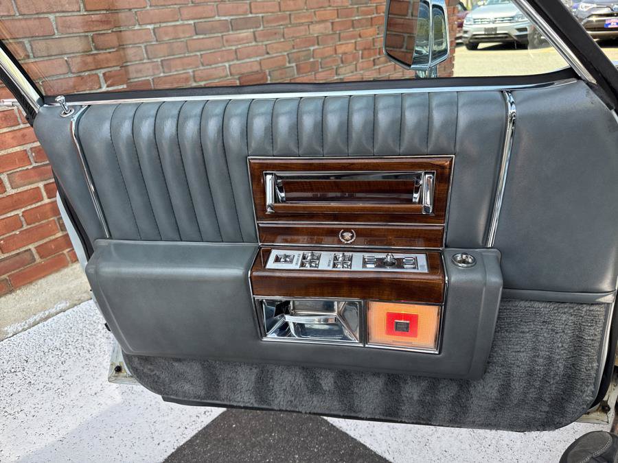 Used 1989 Cadillac Brougham RWD image 30