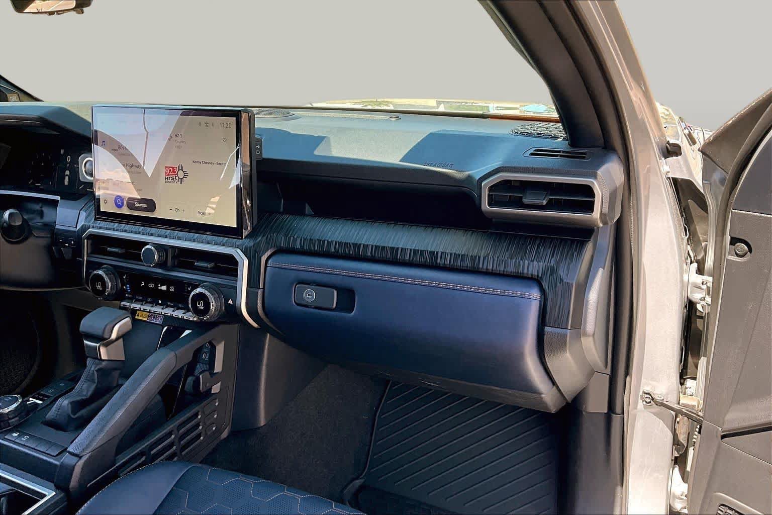 Used 2026 Toyota 4Runner Platinum AWD/4WD image 18