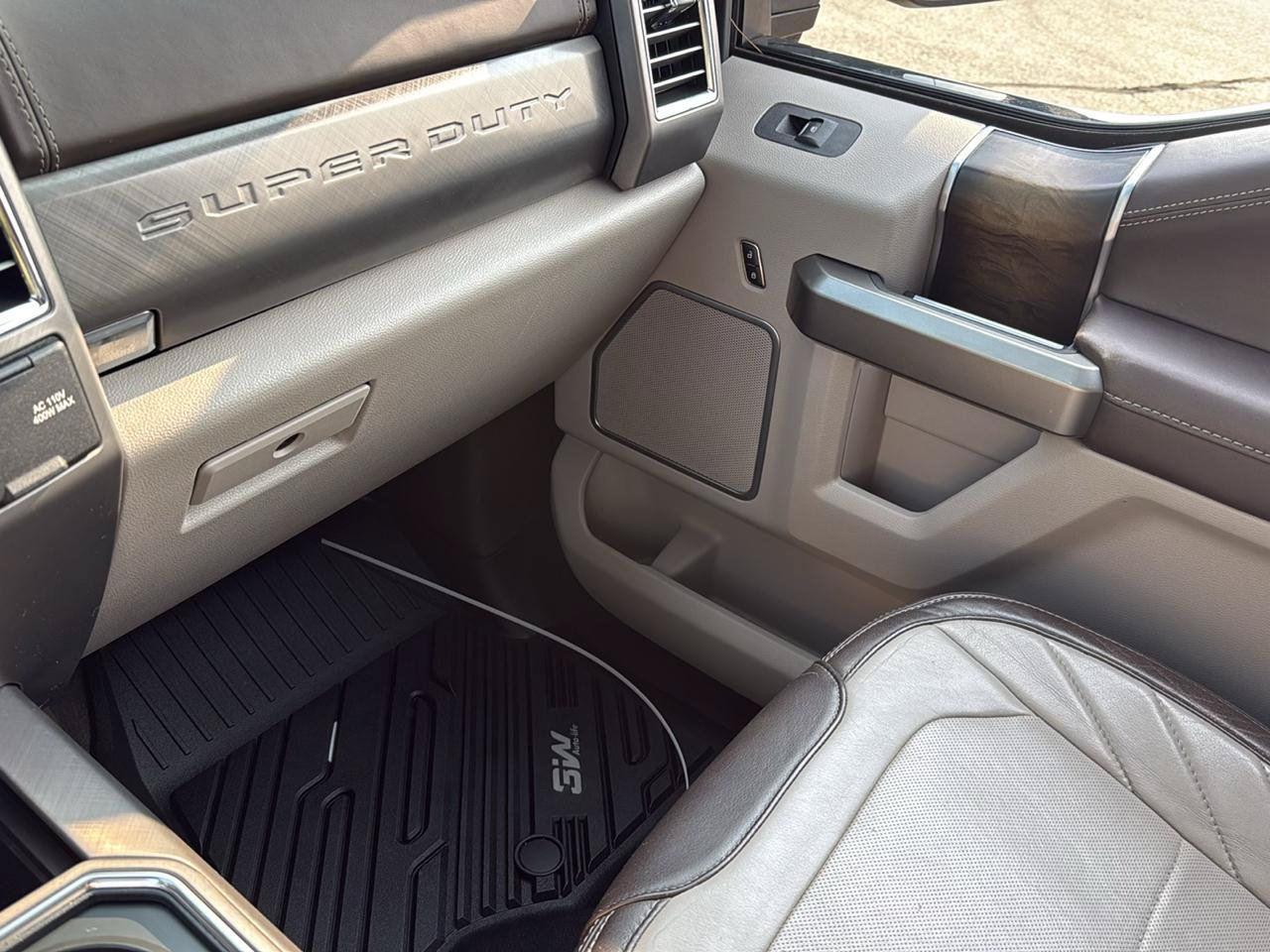 Used 2018 Ford F350 Limited w/ FX4 4x4 Off Road Package image 24