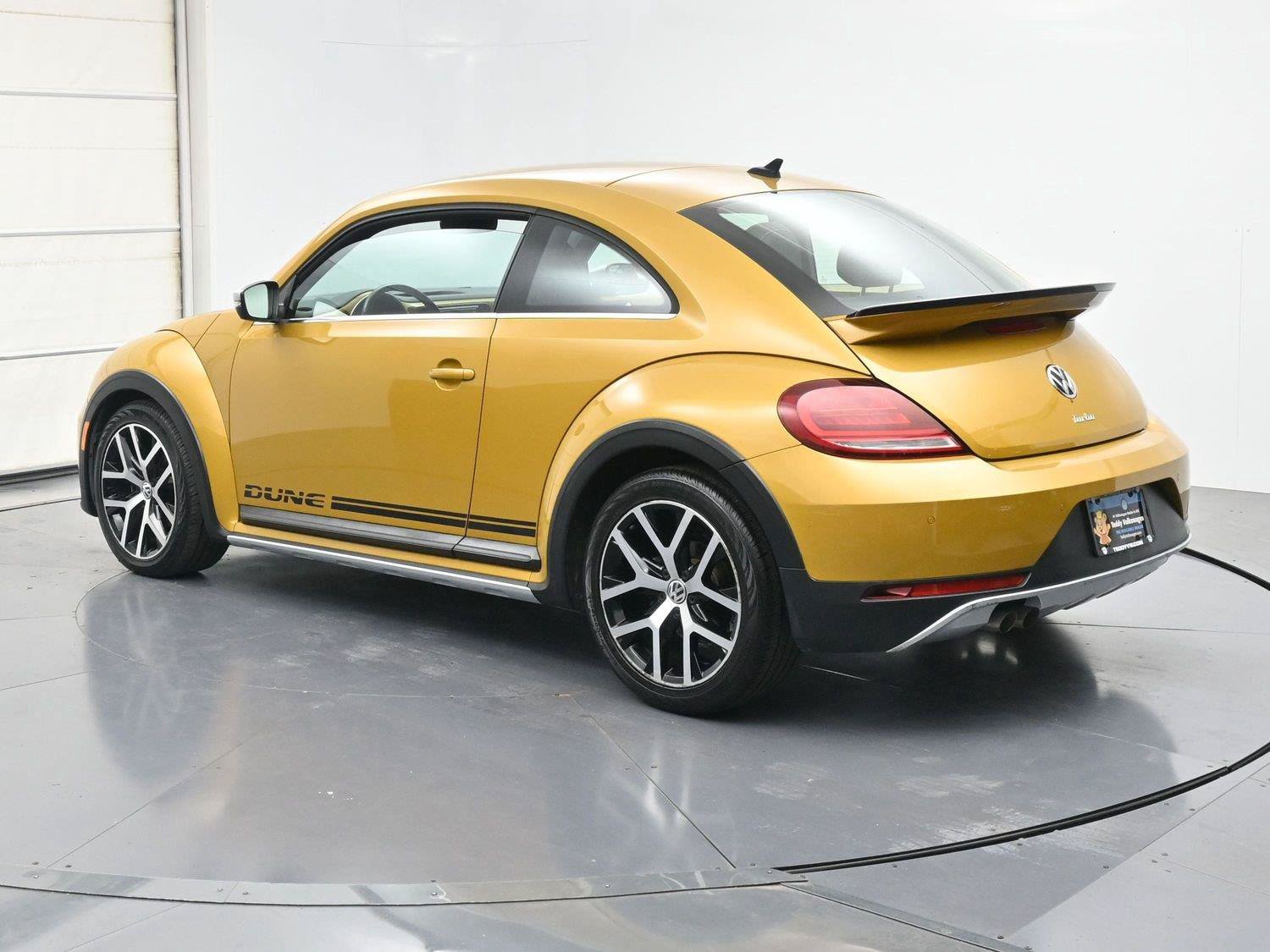 Used 2017 Volkswagen Beetle 1.8T Dune FWD image 26