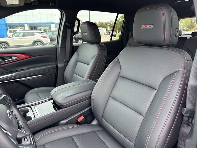 Used 2025 Chevrolet Traverse Z71 w/ Driver Confidence Package image 39
