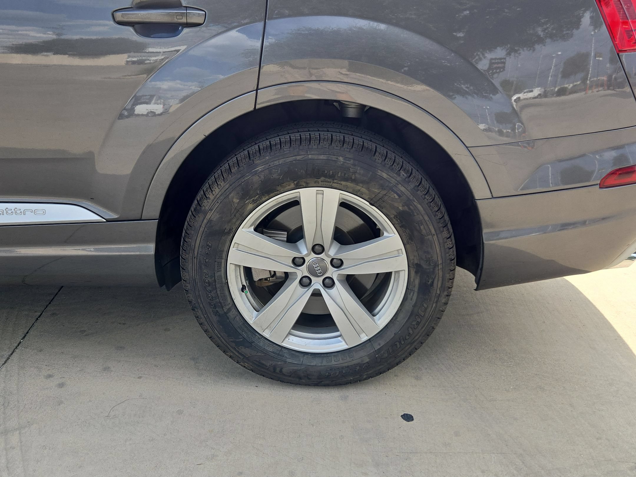 Used 2019 Audi Q7 2.0T Premium AWD/4WD image 26
