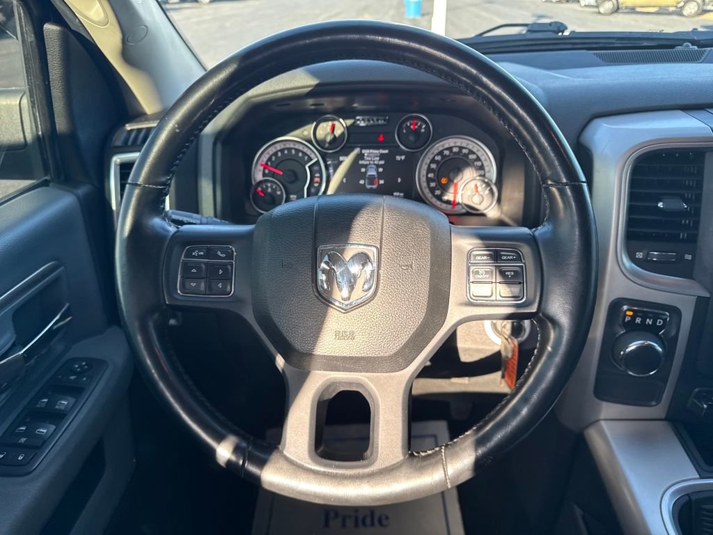 Used 2020 RAM 1500 Classic SLT w/ Luxury Group image 14