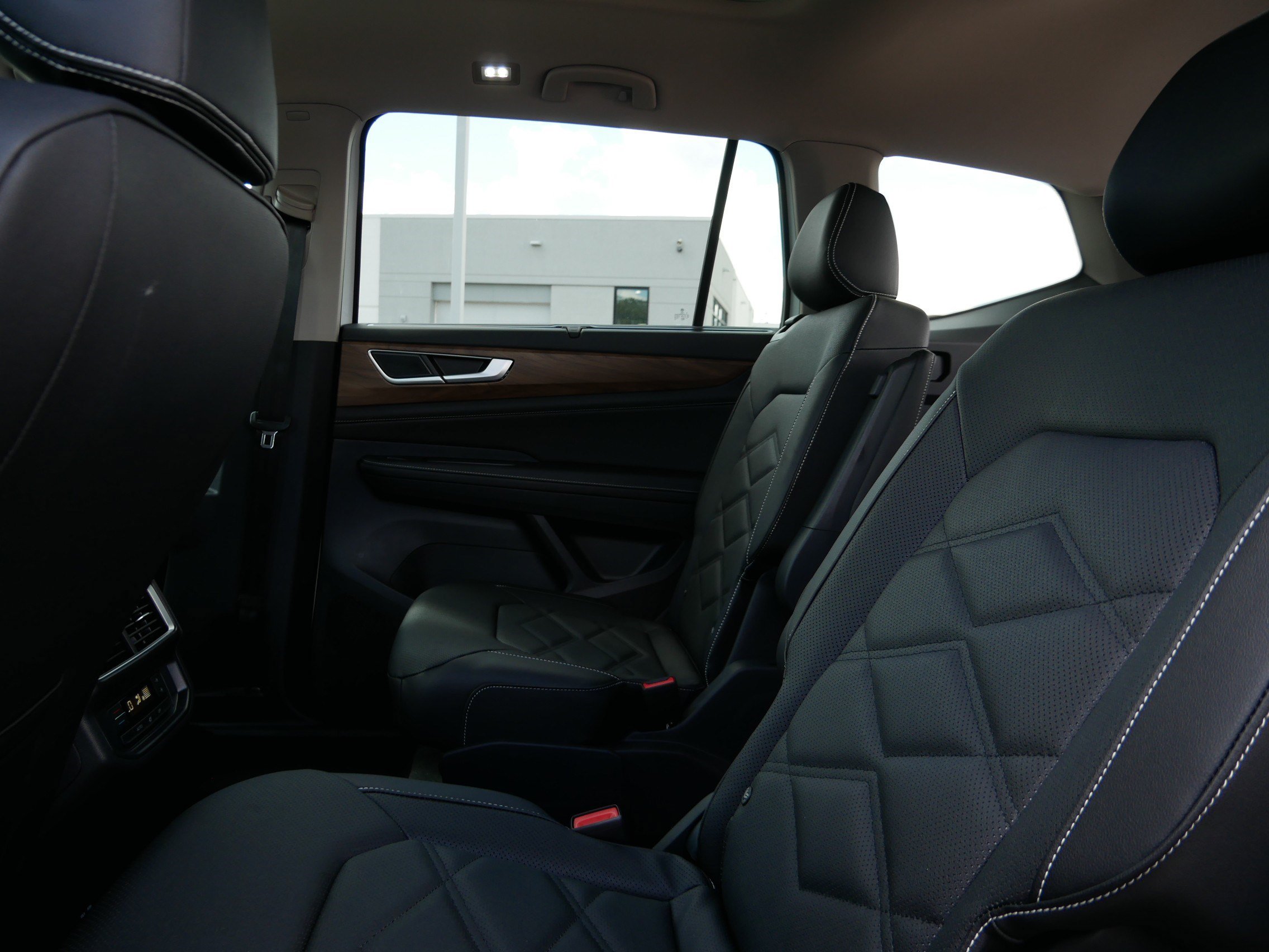 New 2026 Volkswagen Atlas SE AWD/4WD image 5