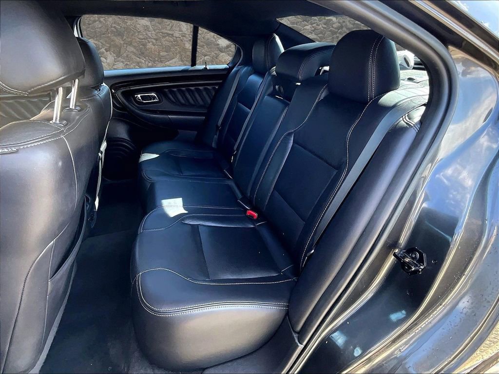 Used 2018 Ford Taurus Limited image 20