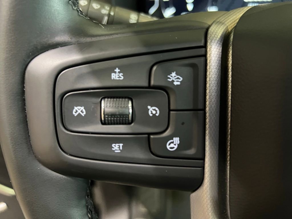 Used 2024 GMC Yukon XL Denali image 21