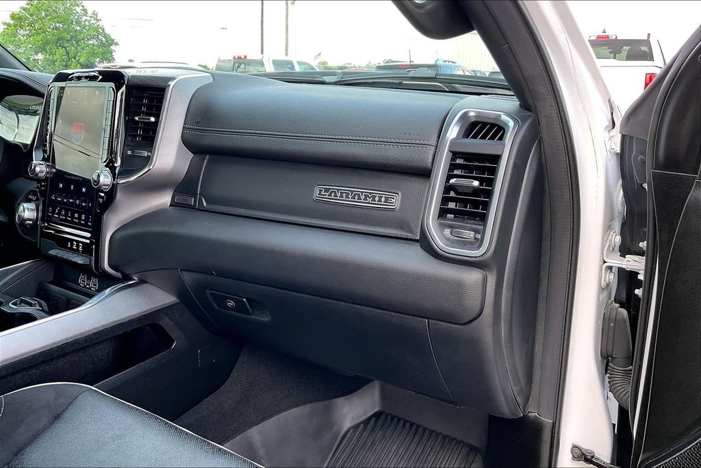 Used 2025 RAM 1500 Laramie w/ Sport Appearance Package AWD/4WD image 23