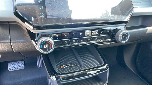 New 2027 Chevrolet Bolt RS w/ Technology Package FWD image 17