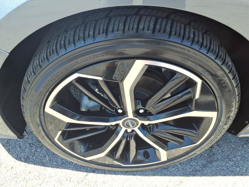 Used 2024 Nissan Altima 2.5 SR w/ SR Premium Package FWD image 9