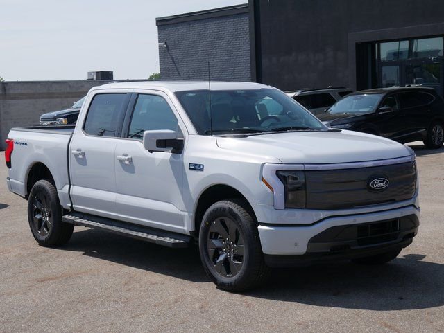 New 2025 Ford F150 Lightning Lariat image 8