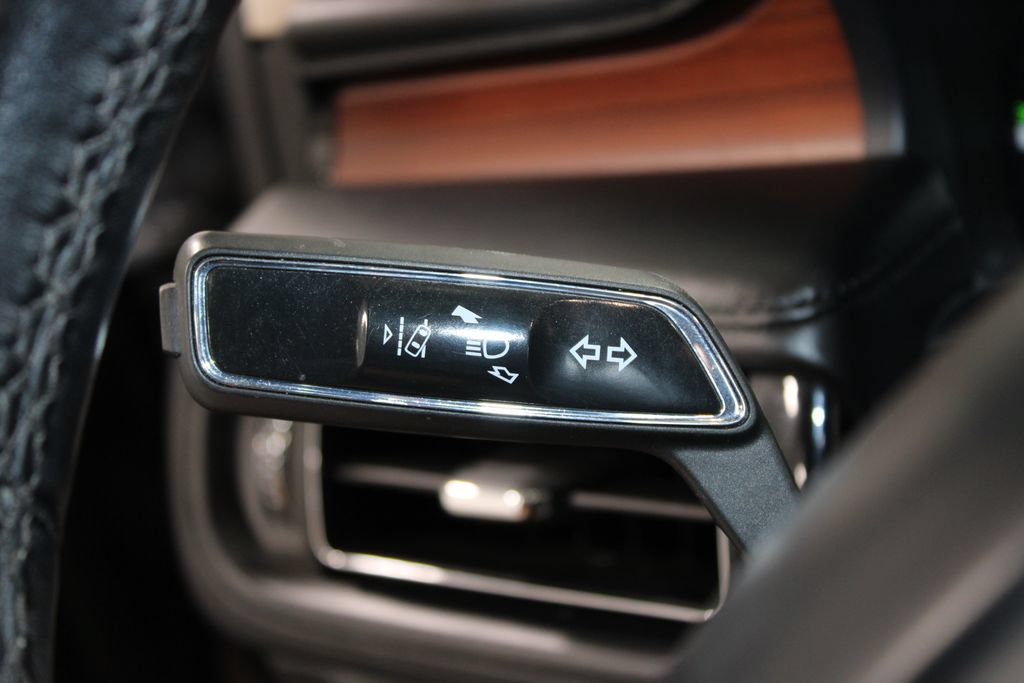Used 2022 Lincoln Nautilus Reserve AWD/4WD image 39