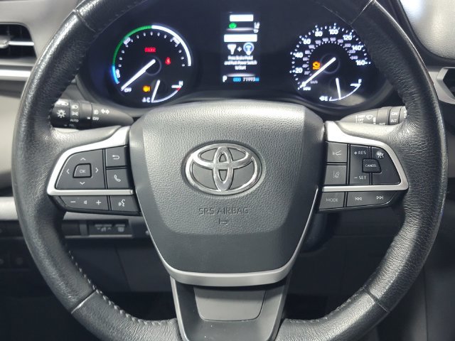Used 2022 Toyota Sienna XLE FWD image 25