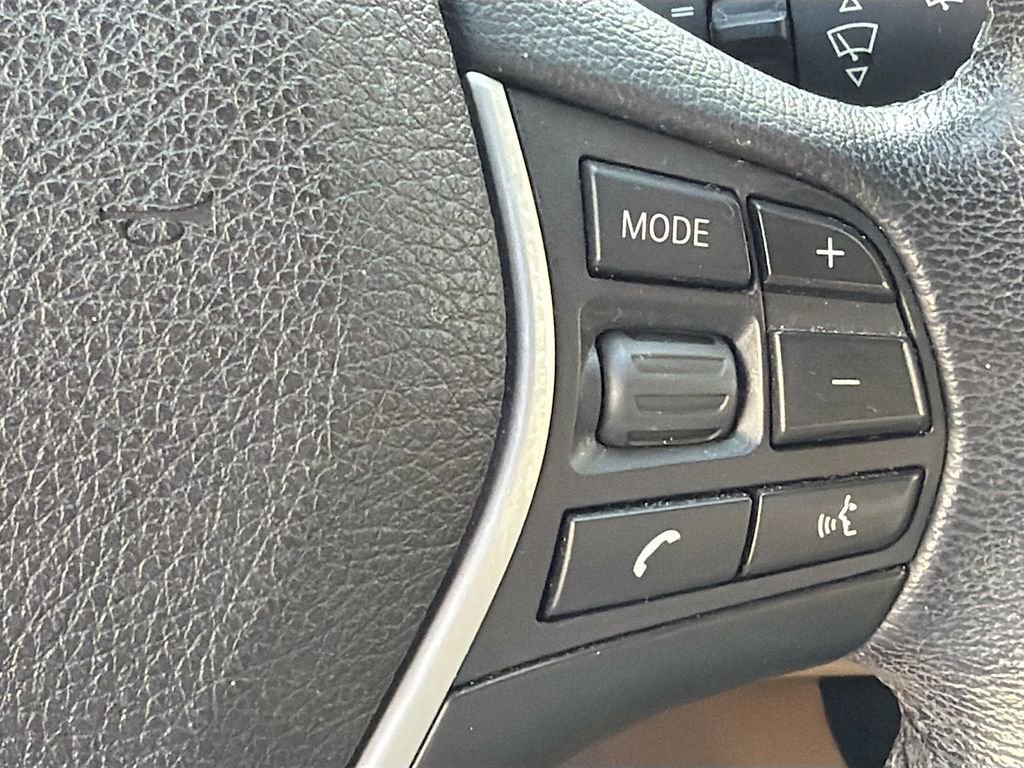 Used 2014 BMW 328i xDrive Sedan AWD/4WD image 16