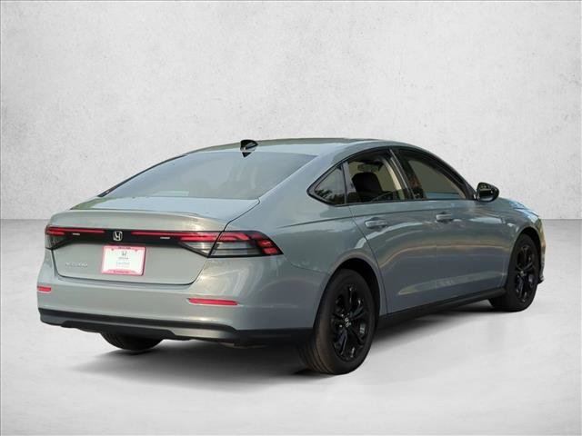 Certified 2025 Honda Accord SE image 5