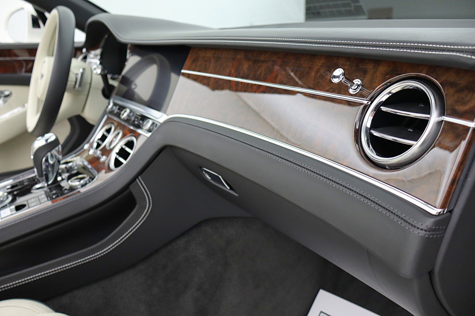 Certified 2021 Bentley Continental GT AWD/4WD image 41