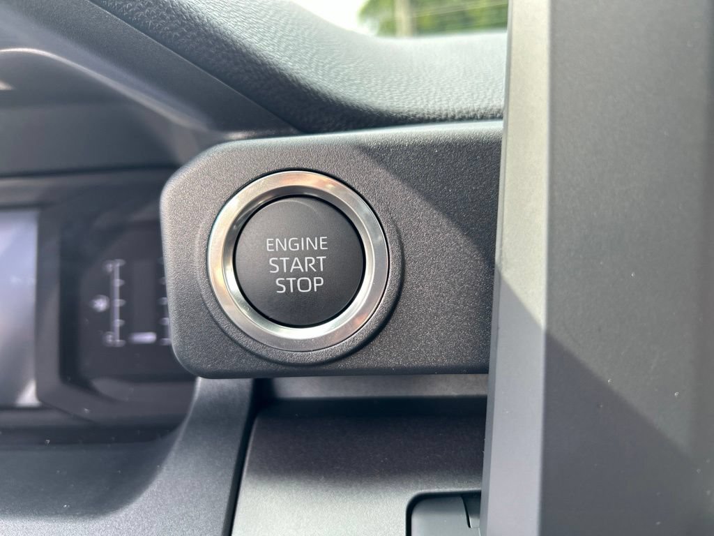 New 2026 Toyota 4Runner SR5 AWD/4WD image 24