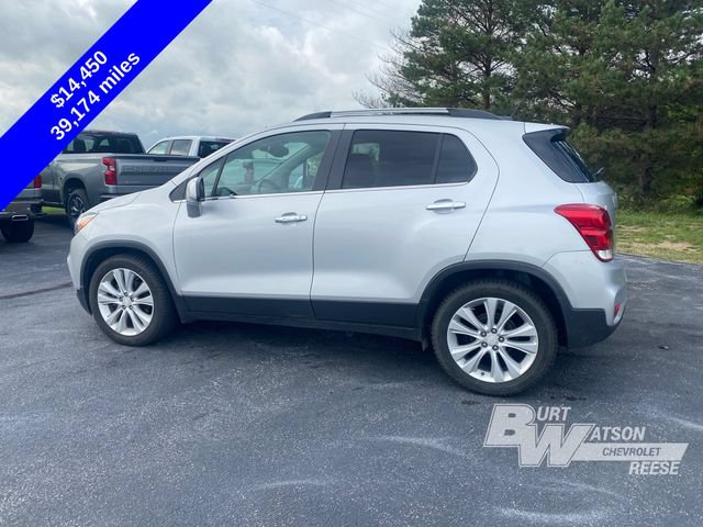 Used 2017 Chevrolet Trax Premier w/ Driver Confidence II Package FWD image 5