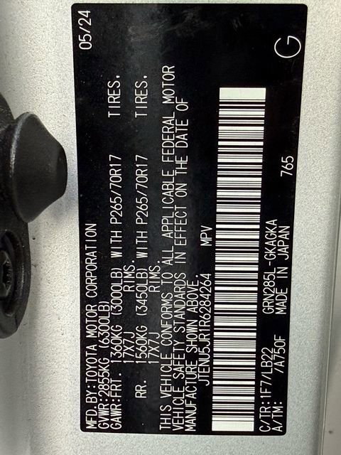 Certified 2024 Toyota 4Runner SR5 Premium image 40