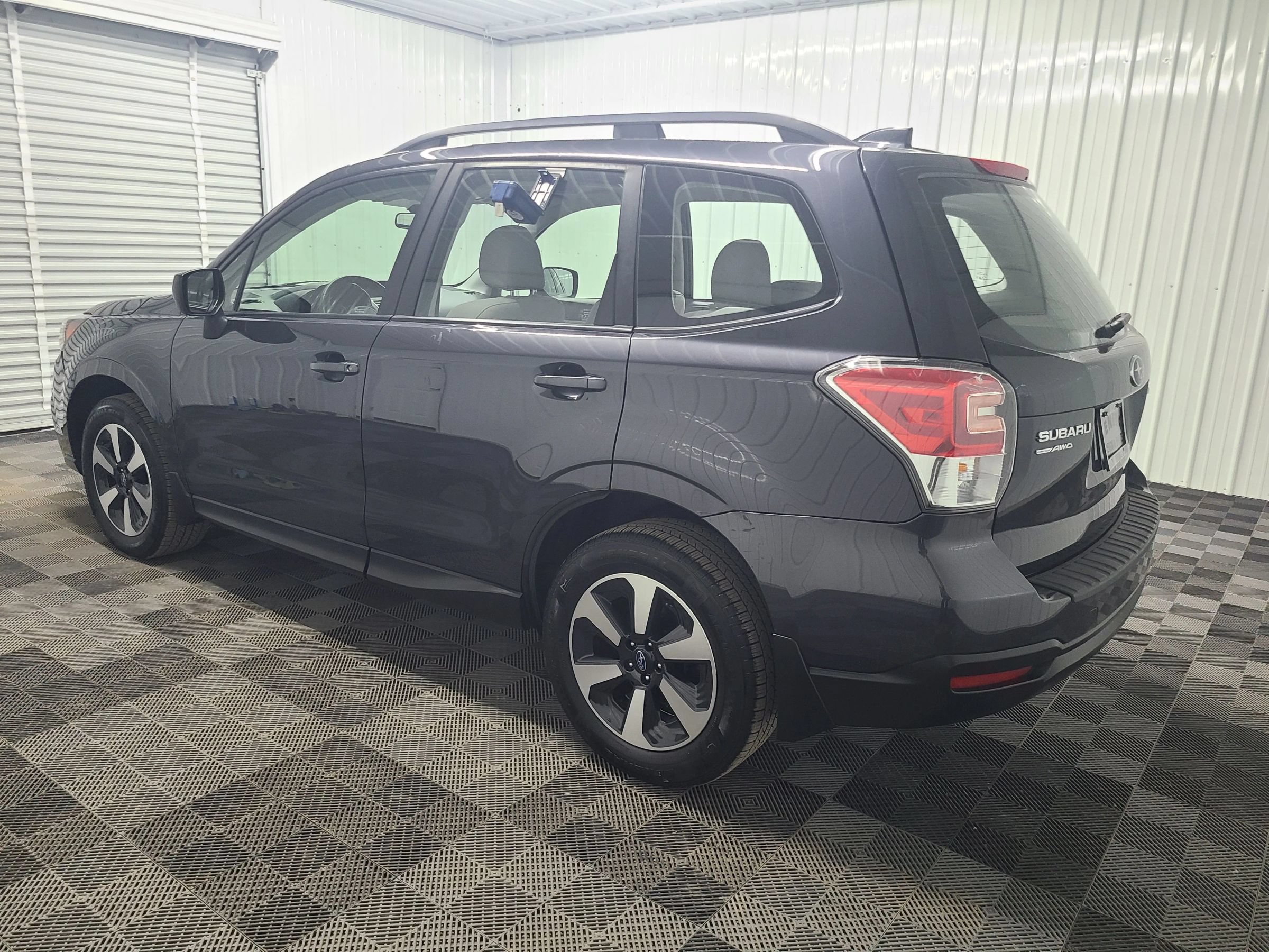 Used 2018 Subaru Forester 2.5i w/ Alloy Wheel Package AWD/4WD image 9