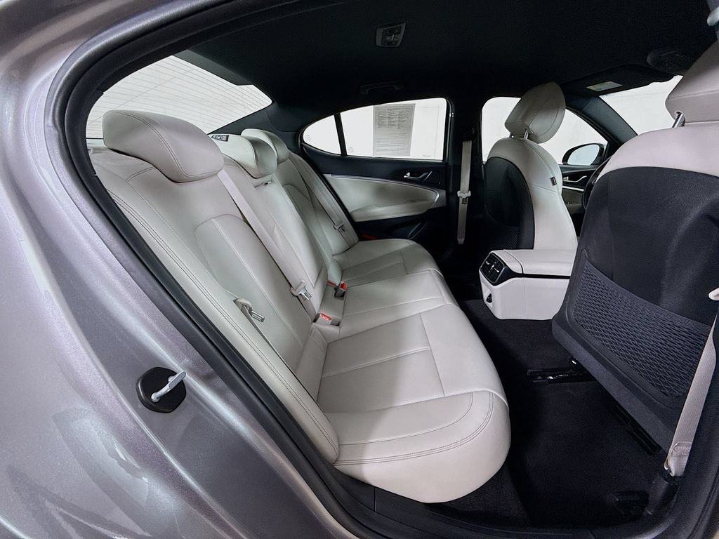 Used 2023 Genesis G70 2.0T AWD/4WD image 30