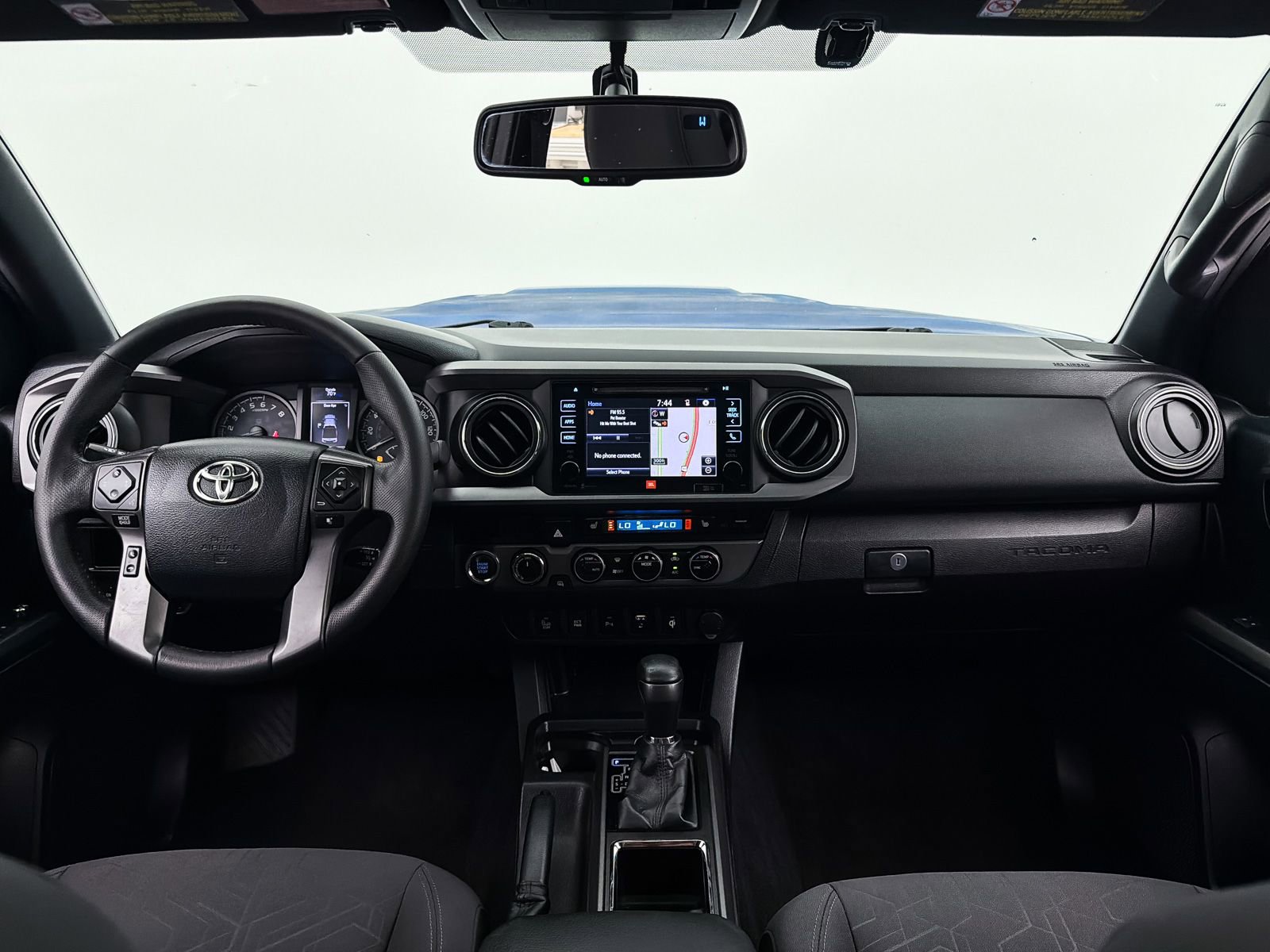 Used 2016 Toyota Tacoma TRD Sport image 18