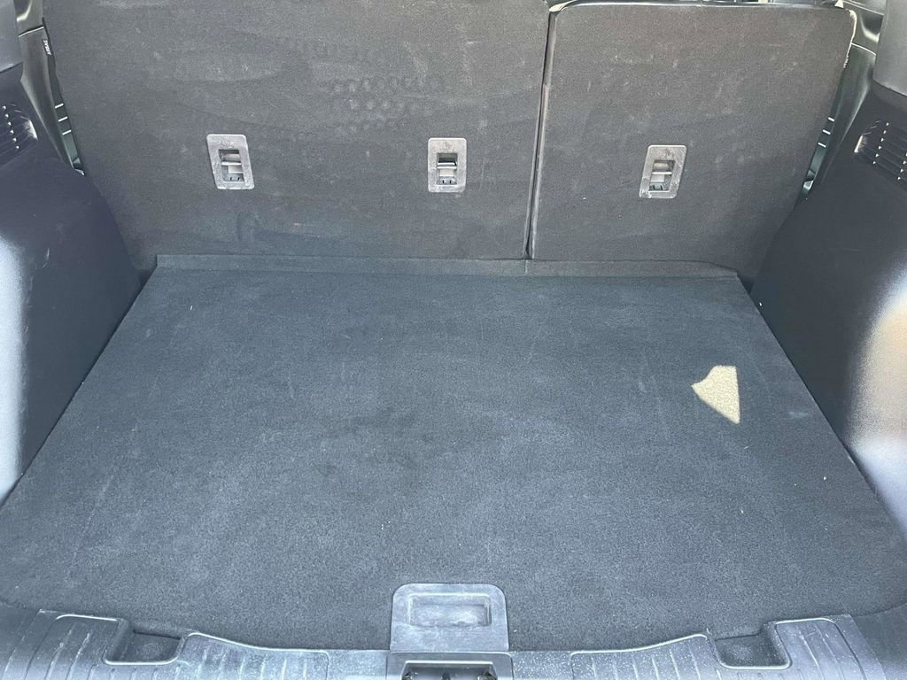Used 2026 Ford Escape ST-Line FWD image 25
