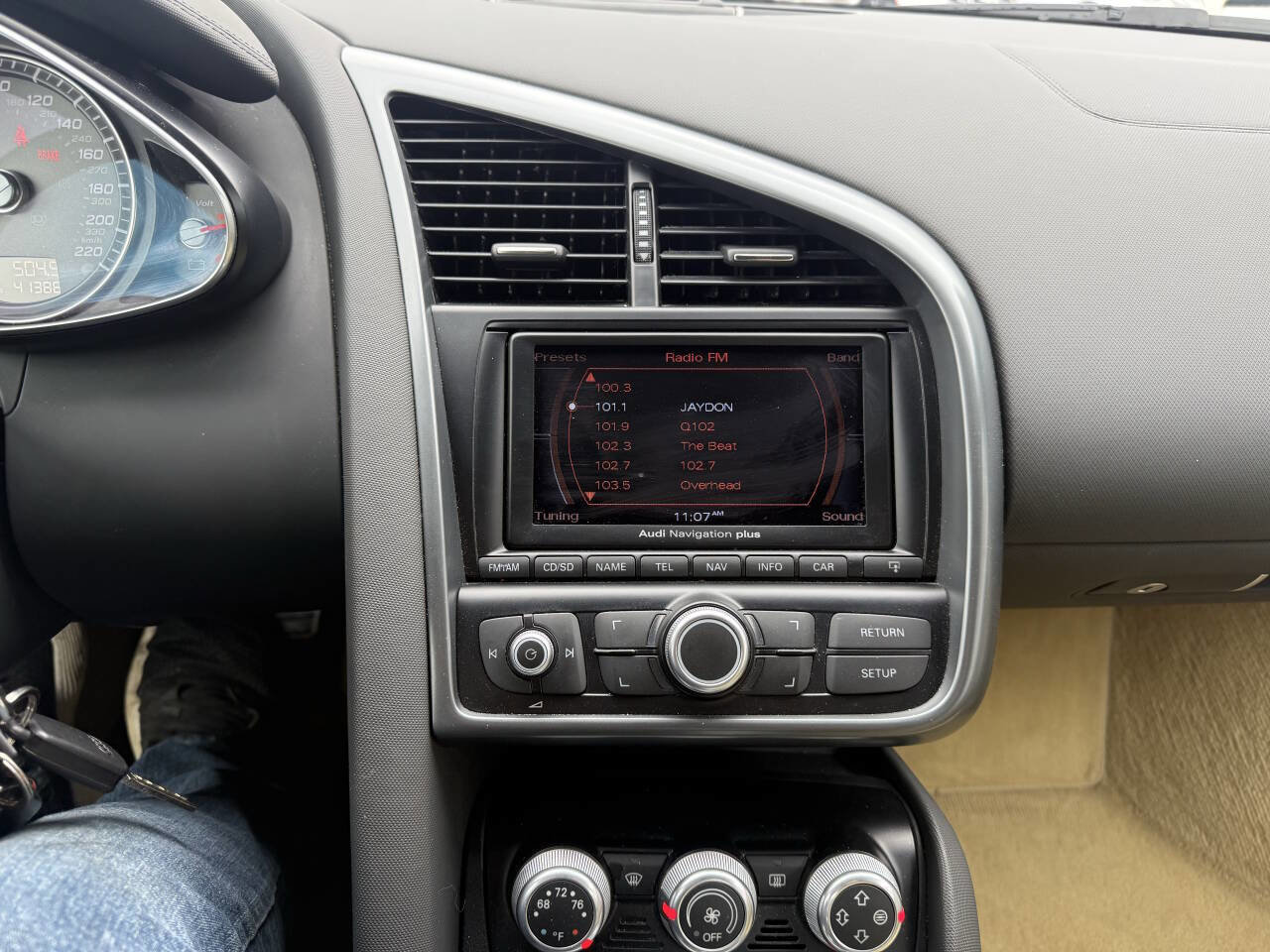 Used 2009 Audi R8 V8 image 19