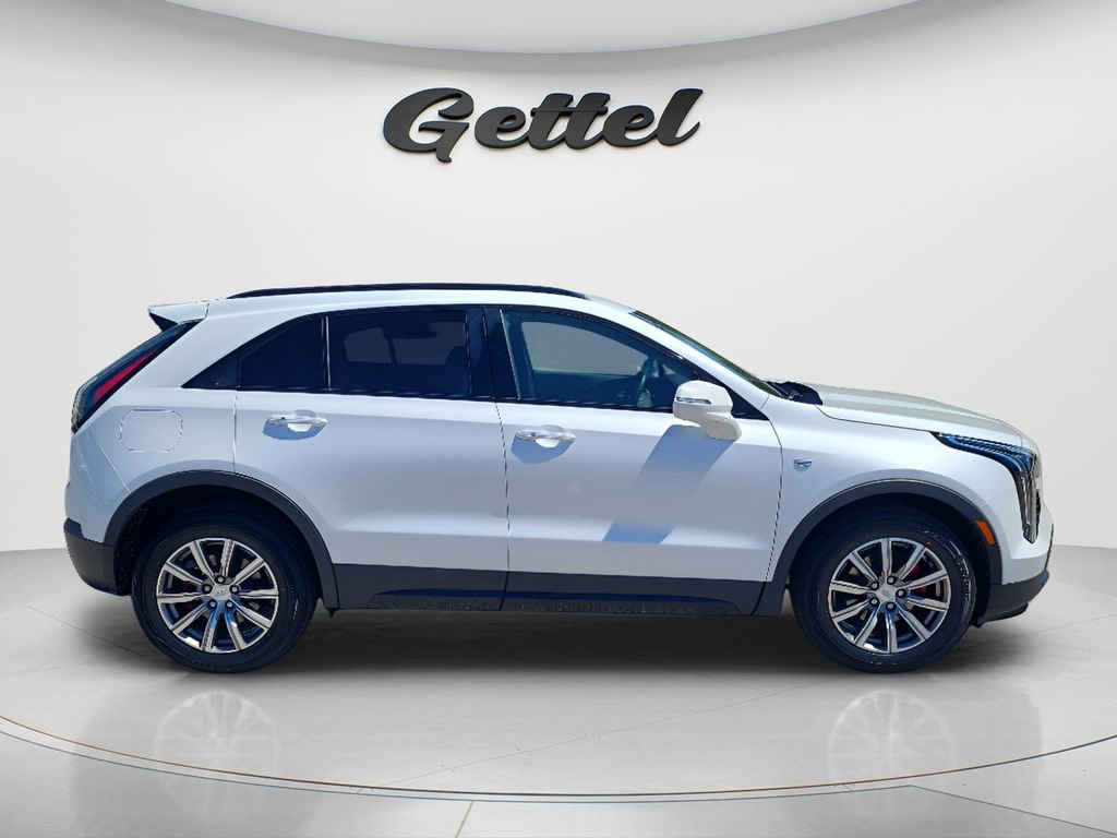 Used 2021 Cadillac XT4 Sport image 3