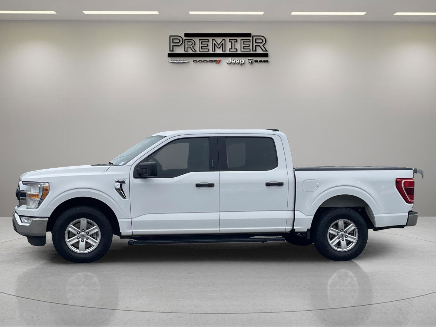 Used 2022 Ford F150 XLT w/ Equipment Group 301A Mid image 11