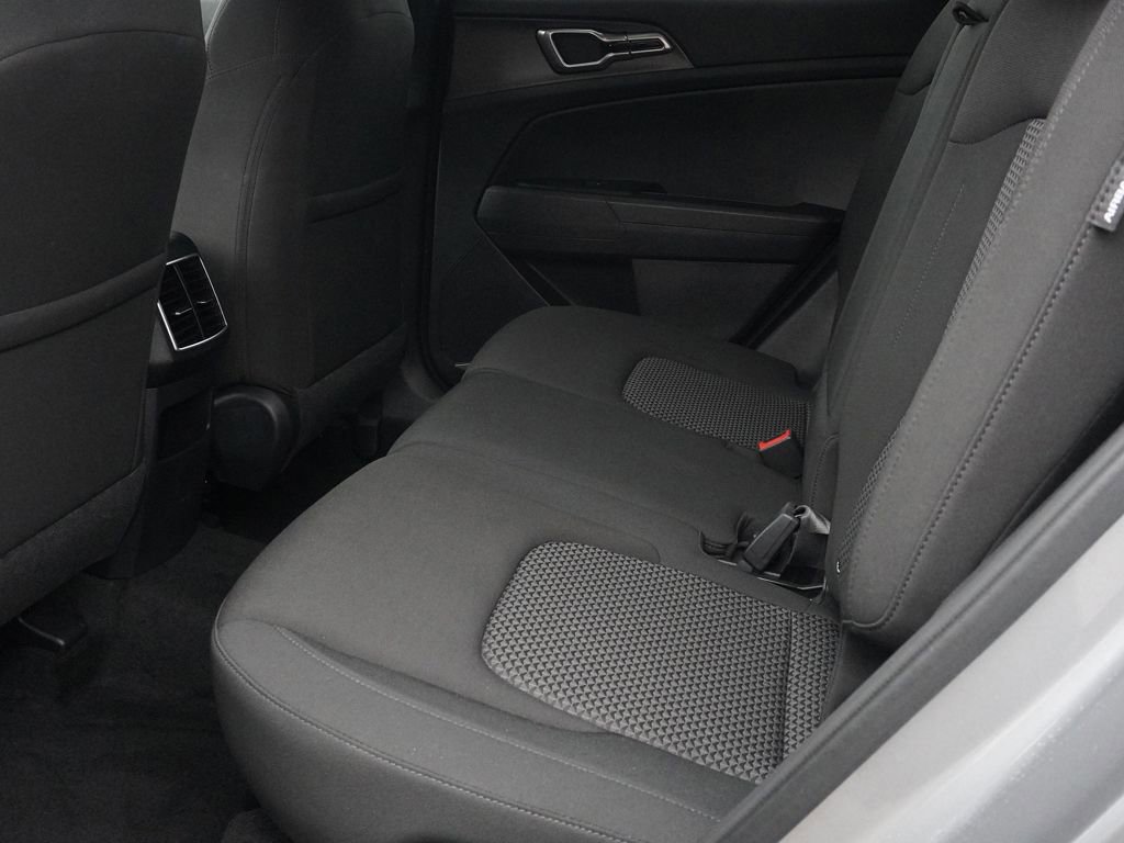 Used 2024 Kia Sportage LX image 26