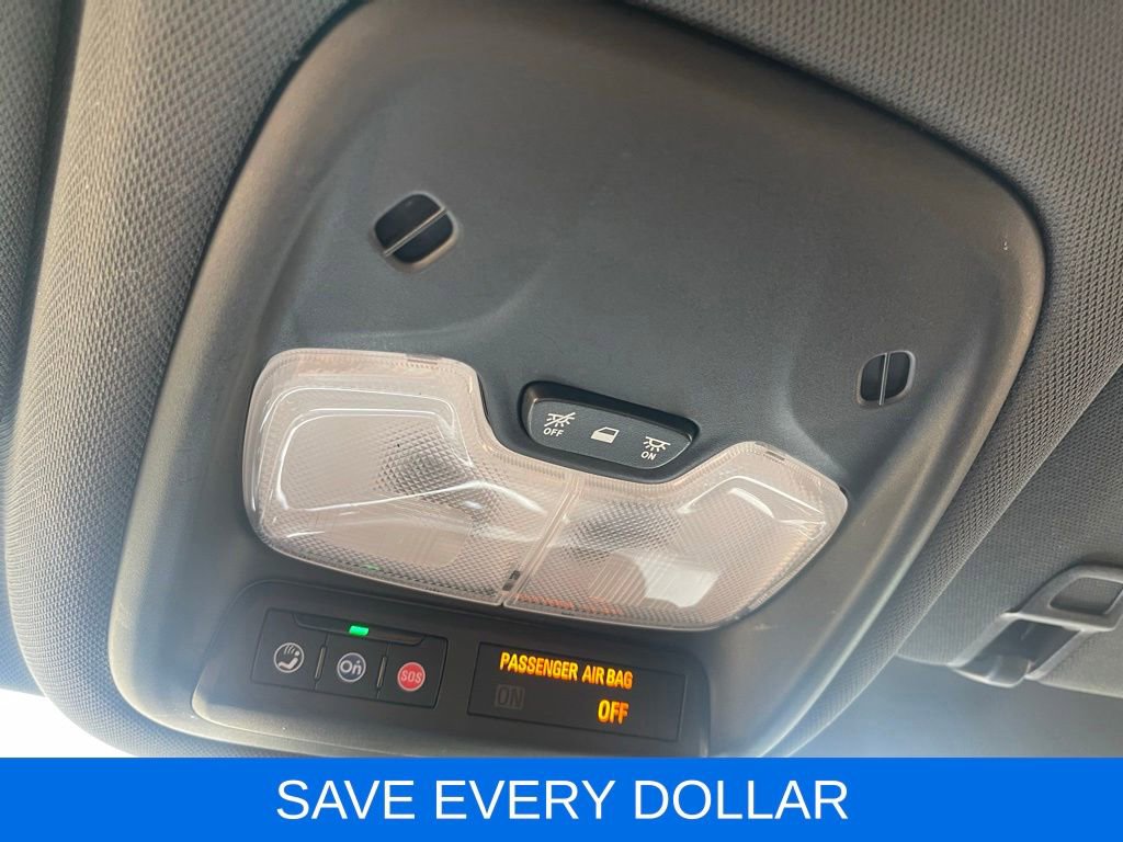 Used 2021 Chevrolet TrailBlazer RS w/ Technology Package FWD image 19