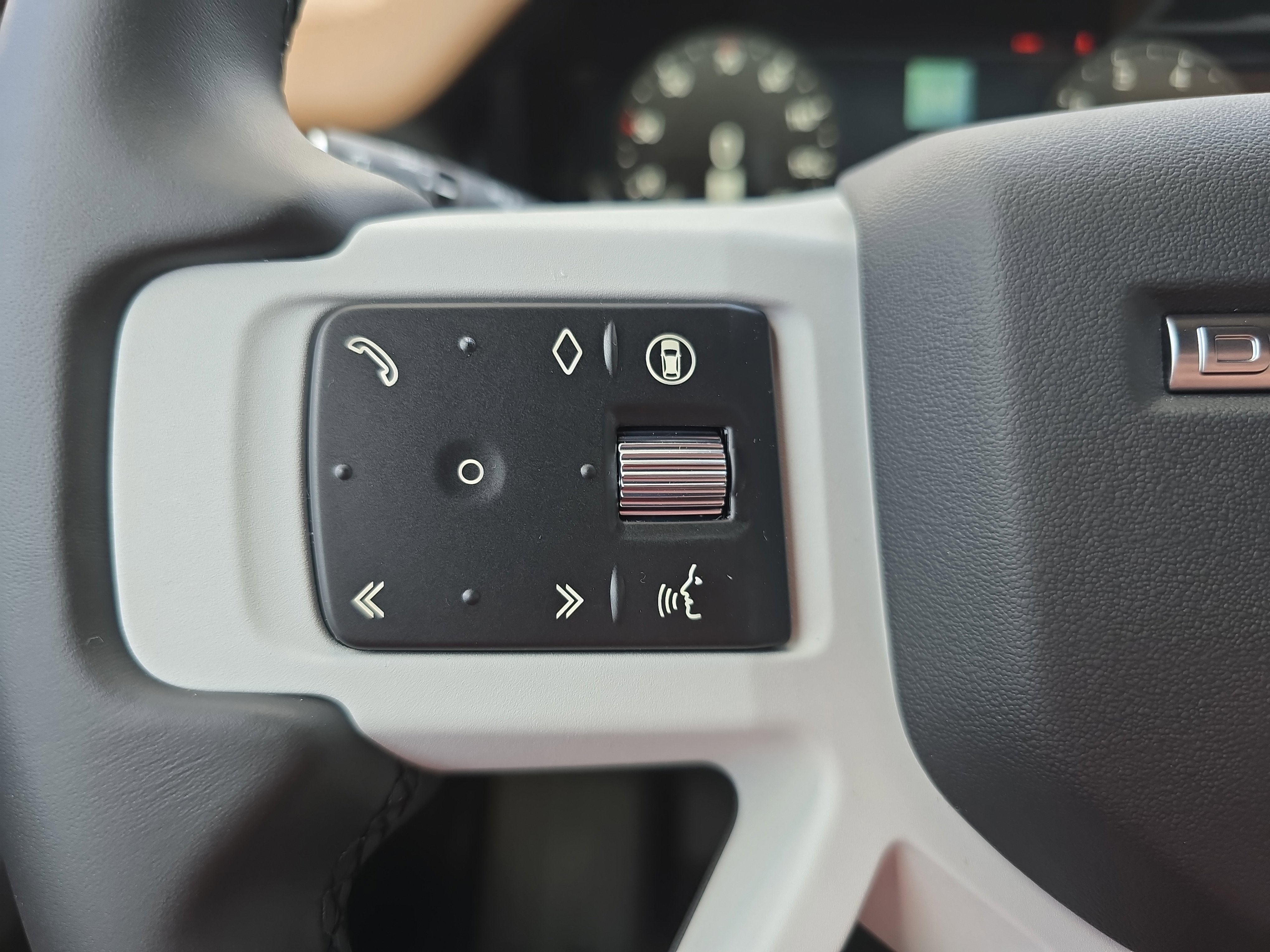 New 2026 Land Rover Defender 110 S image 16