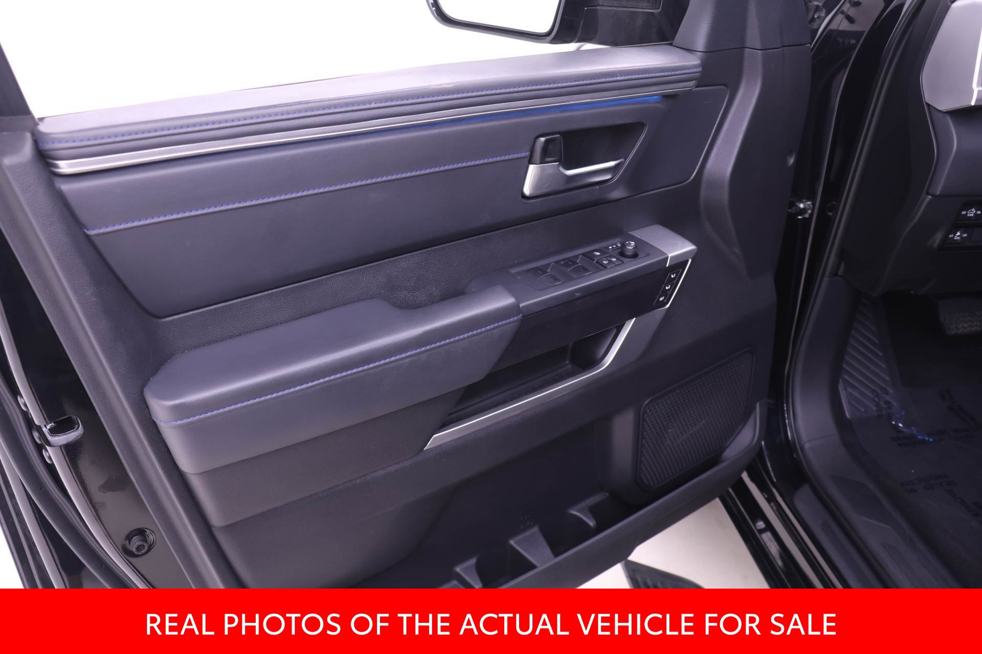 Certified 2022 Toyota Tundra Platinum w/ Advanced Package AWD/4WD image 9