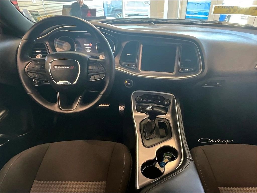 Used 2022 Dodge Challenger R/T Scat Pack RWD image 21