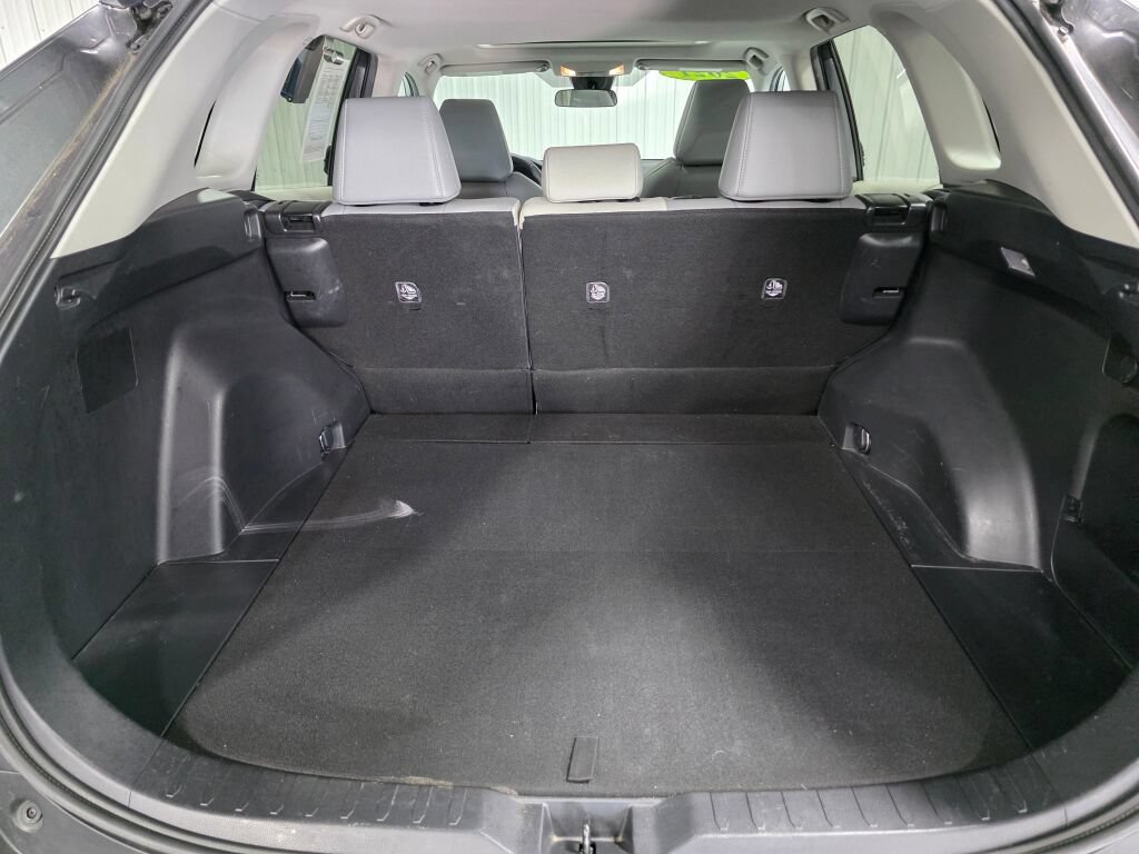 Used 2021 Toyota RAV4 XLE Premium AWD/4WD image 12