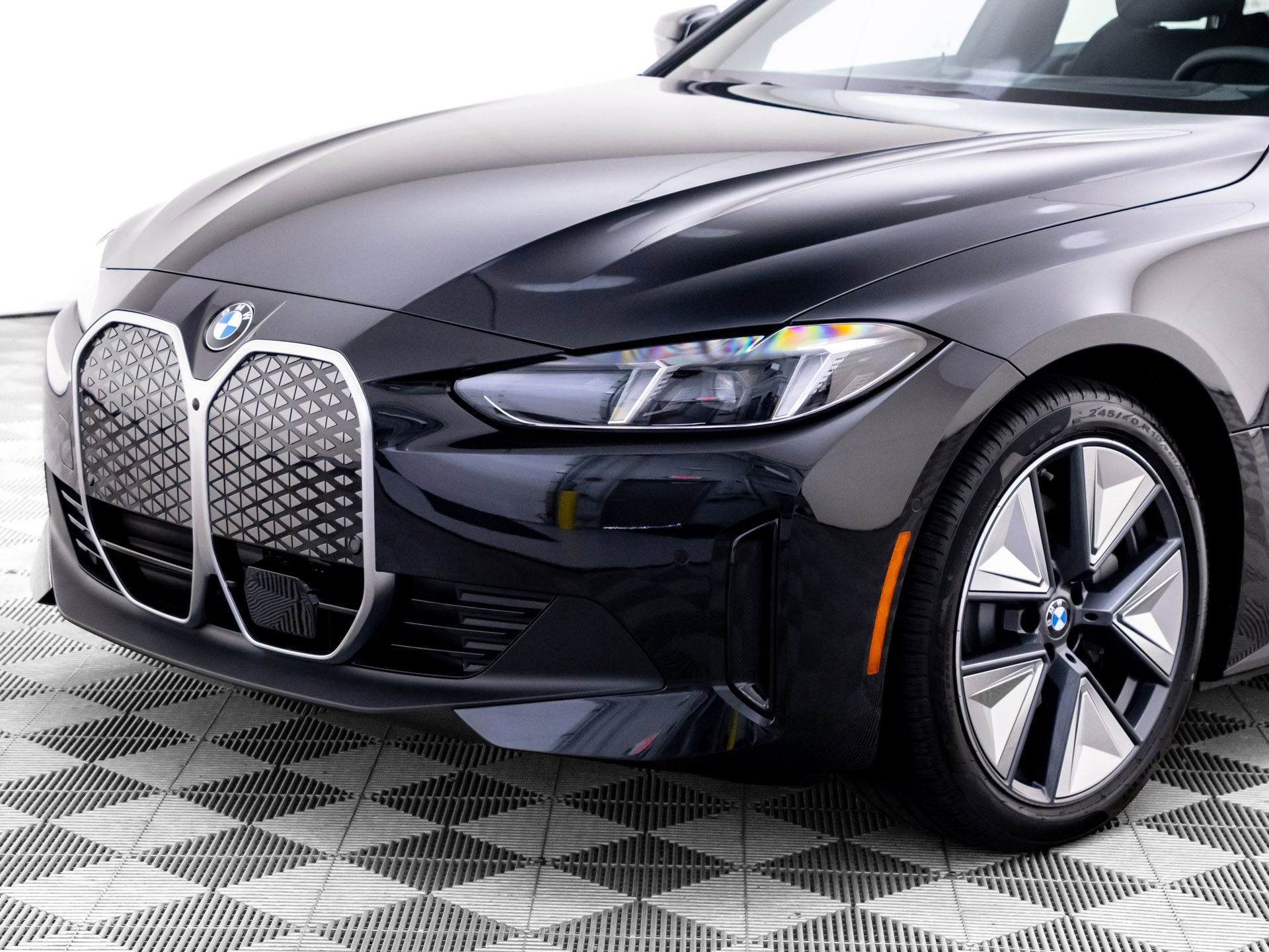 New 2026 BMW i4 xDrive40i w/ Premium Package AWD/4WD image 37