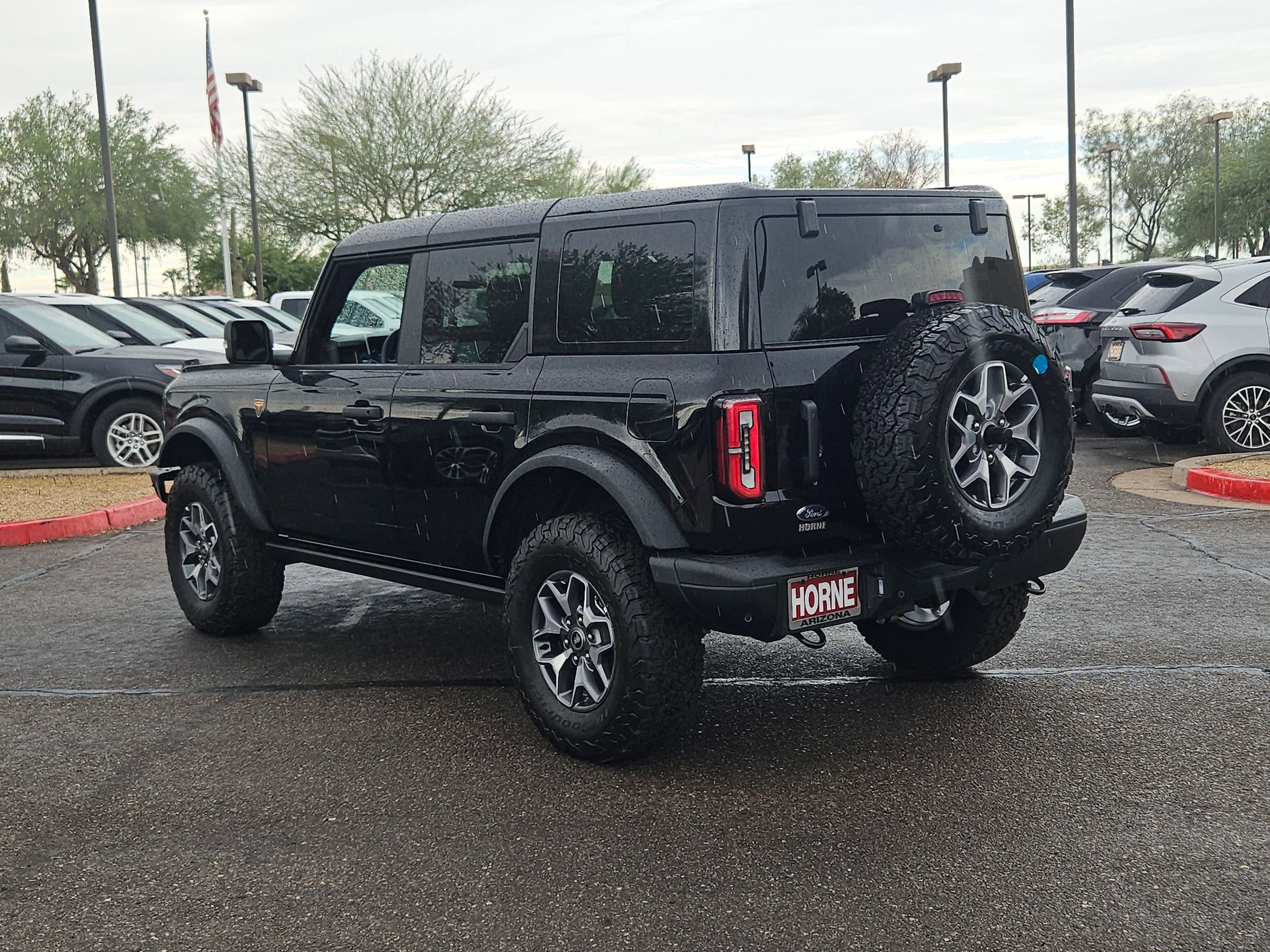 New 2025 Ford Bronco Badlands image 5