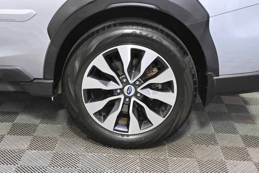 Used 2023 Subaru Outback Touring AWD/4WD image 19