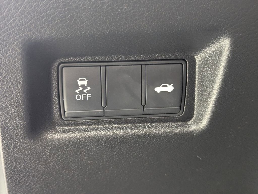 Used 2018 INFINITI Q50 Sport image 14