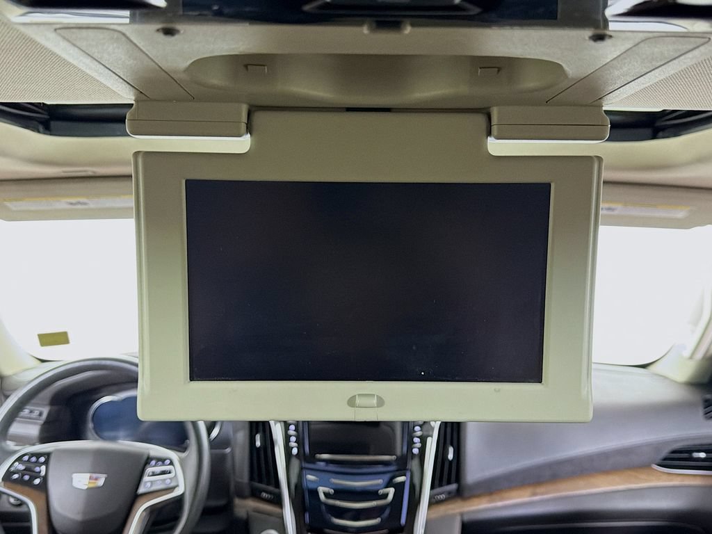 Used 2017 Cadillac Escalade ESV Premium Luxury AWD/4WD image 24