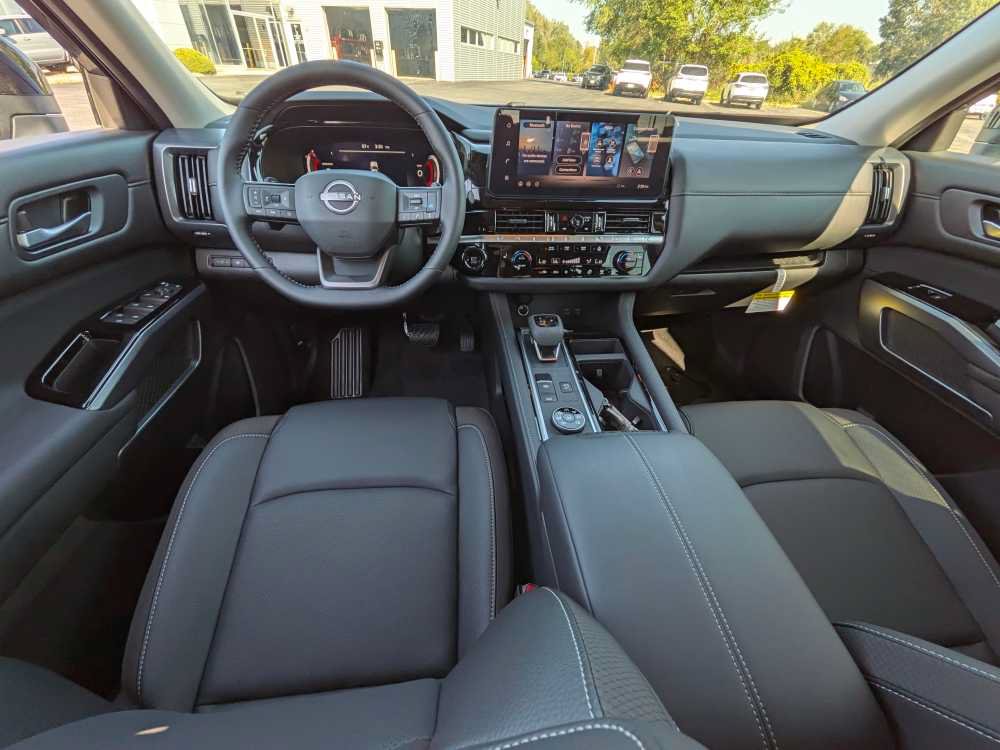 New 2026 Nissan Pathfinder SL AWD/4WD image 7