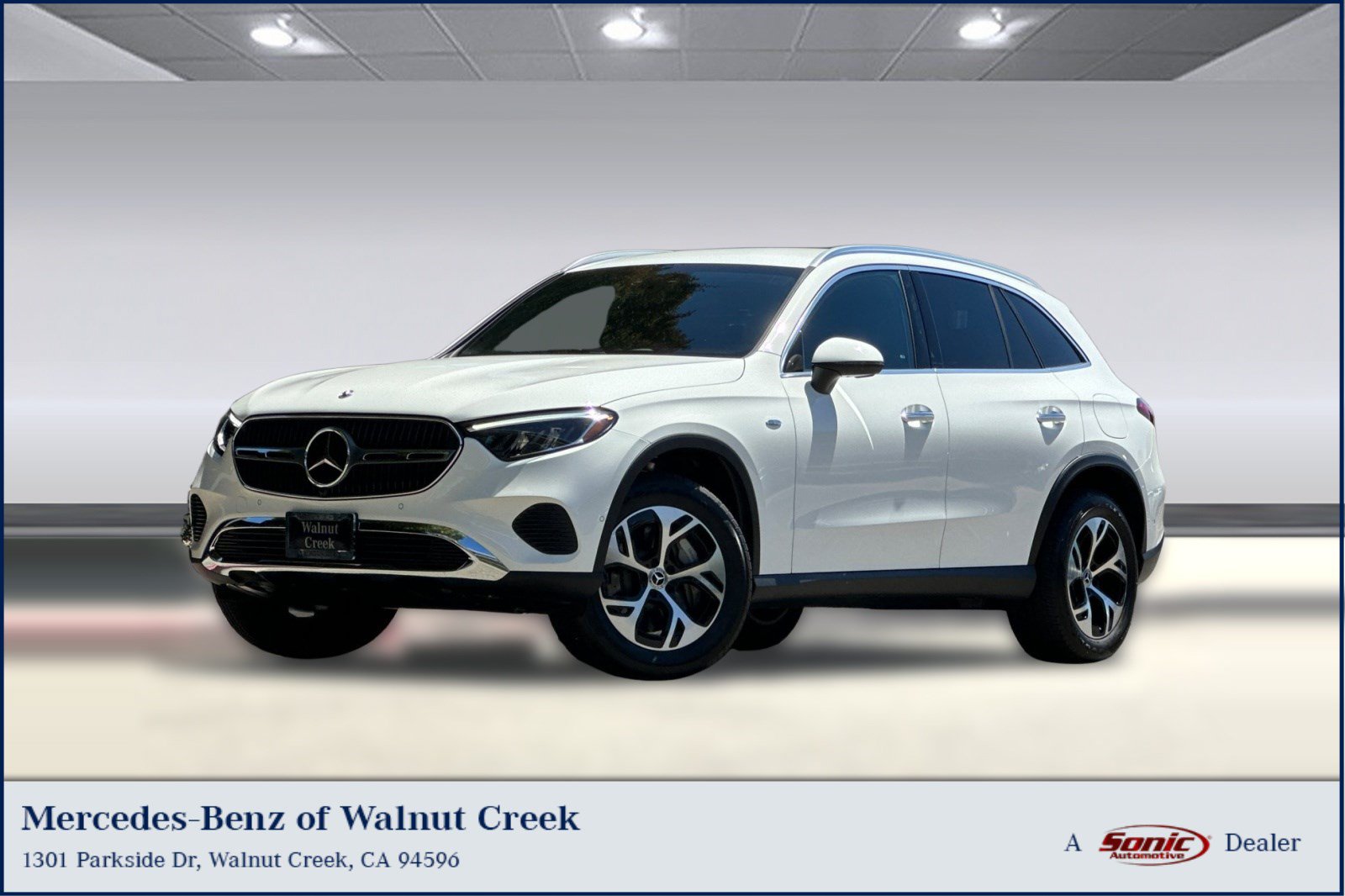 New 2025 Mercedes-Benz GLC 350e 4MATIC image 1