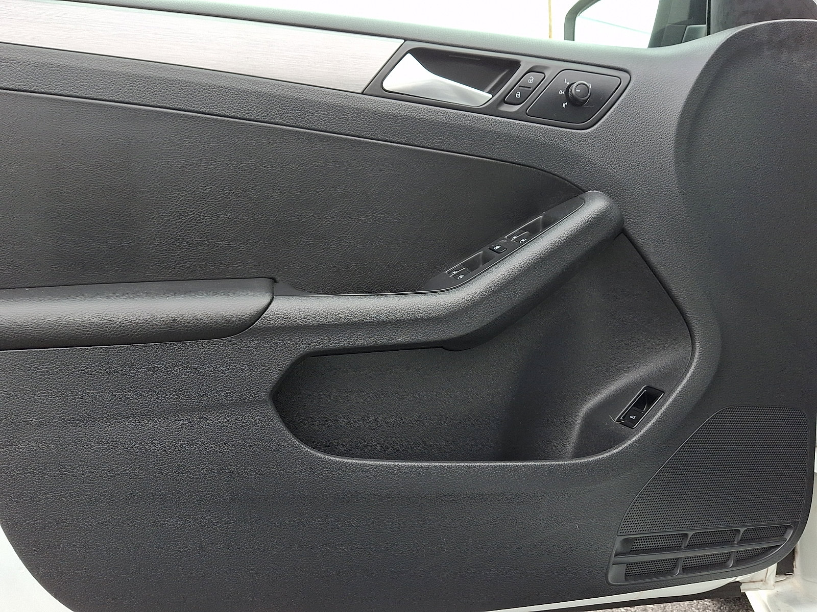 Used 2016 Volkswagen Jetta Sport w/ Lighting Package image 12