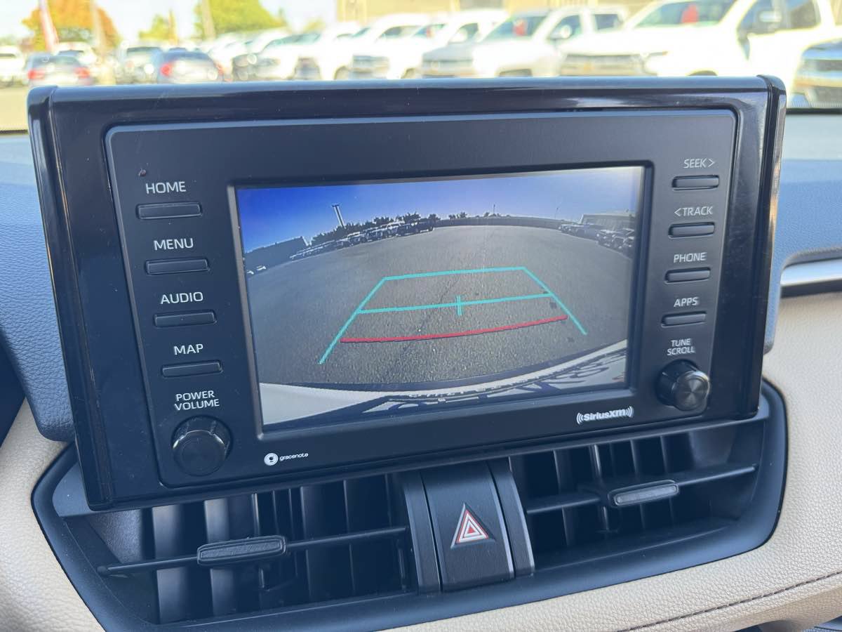 Used 2020 Toyota RAV4 XLE w/ Convenience Package AWD/4WD image 30